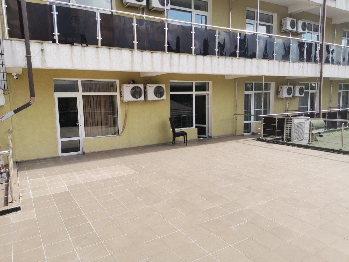 Pensiunea Eric Iasi Exterior foto